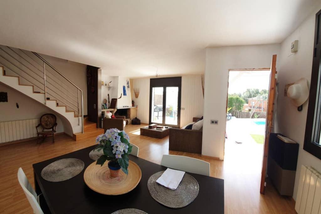 Villa Mas Blanc Calafell Exterior foto