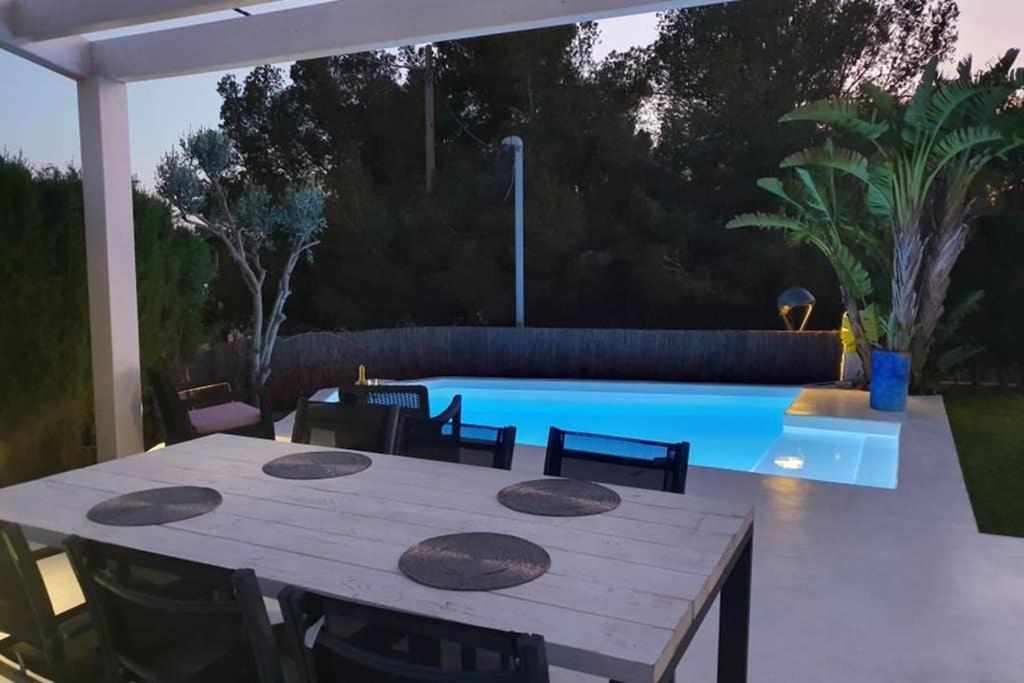 Villa Mas Blanc Calafell Exterior foto